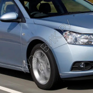 Крыло переднее правое в цвет кузова Chevrolet Cruze (2009-2015) с отверстием